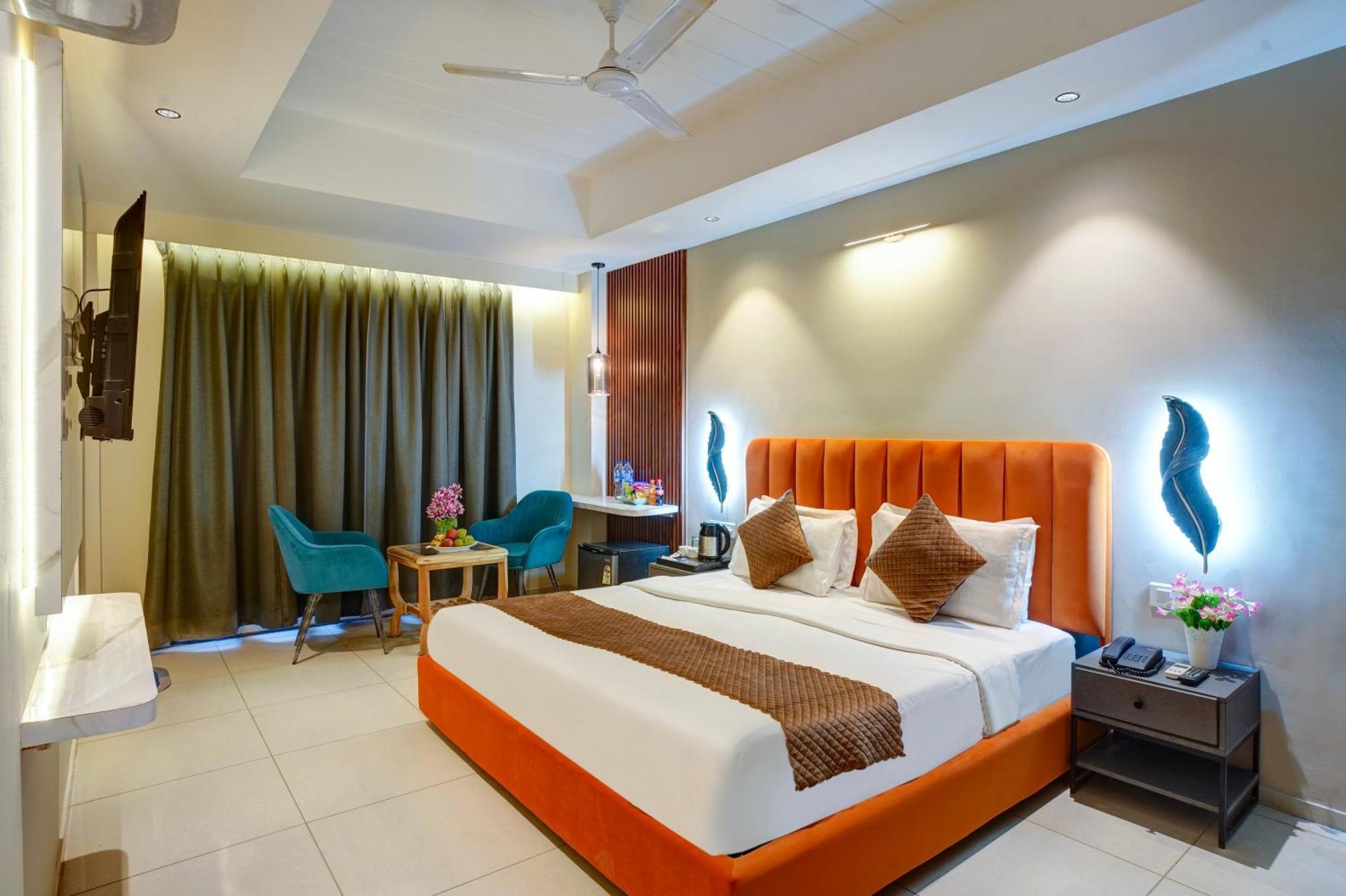 RjkBnBstaY Gurgaon Buitenkant foto