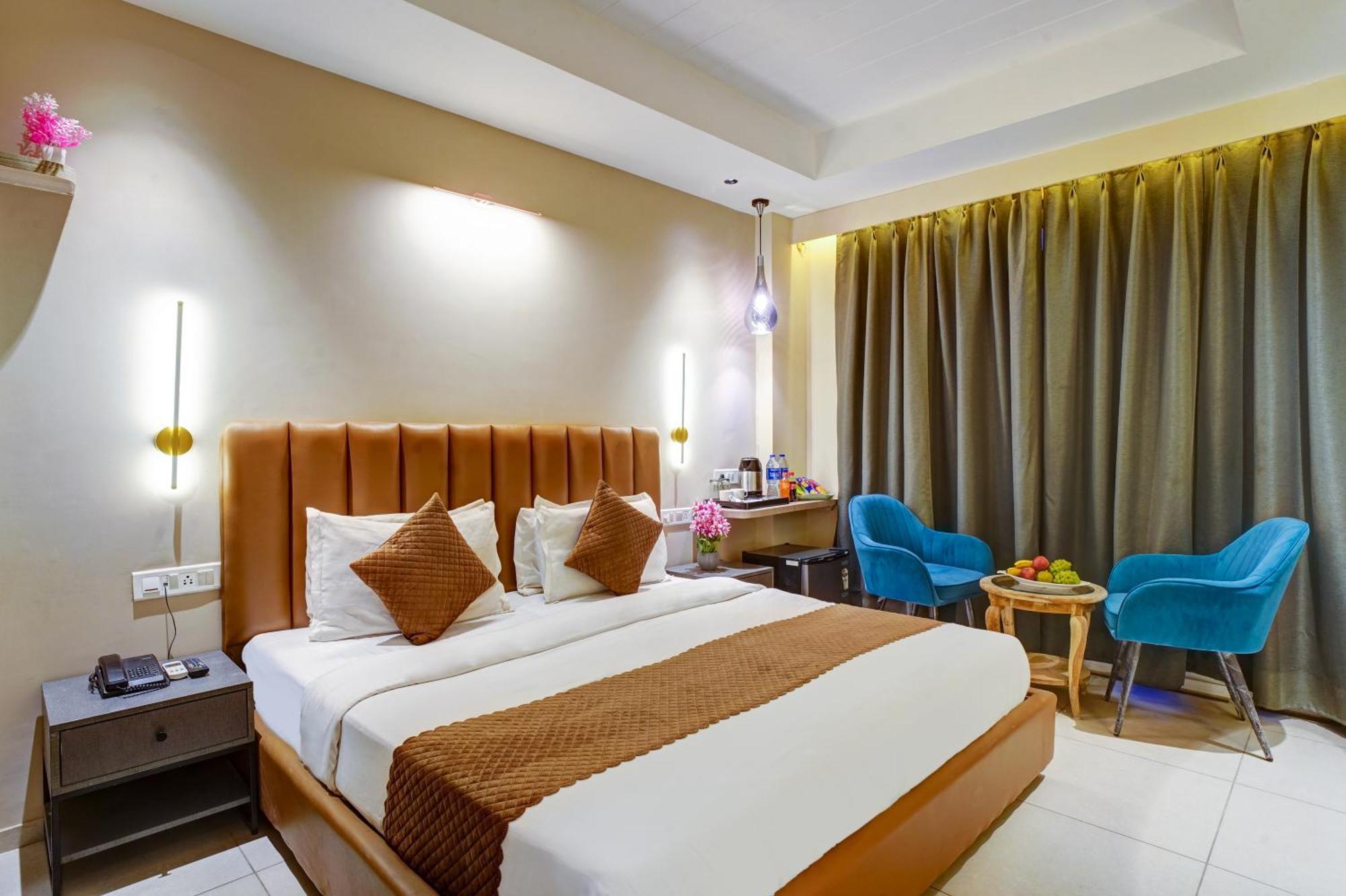 RjkBnBstaY Gurgaon Buitenkant foto