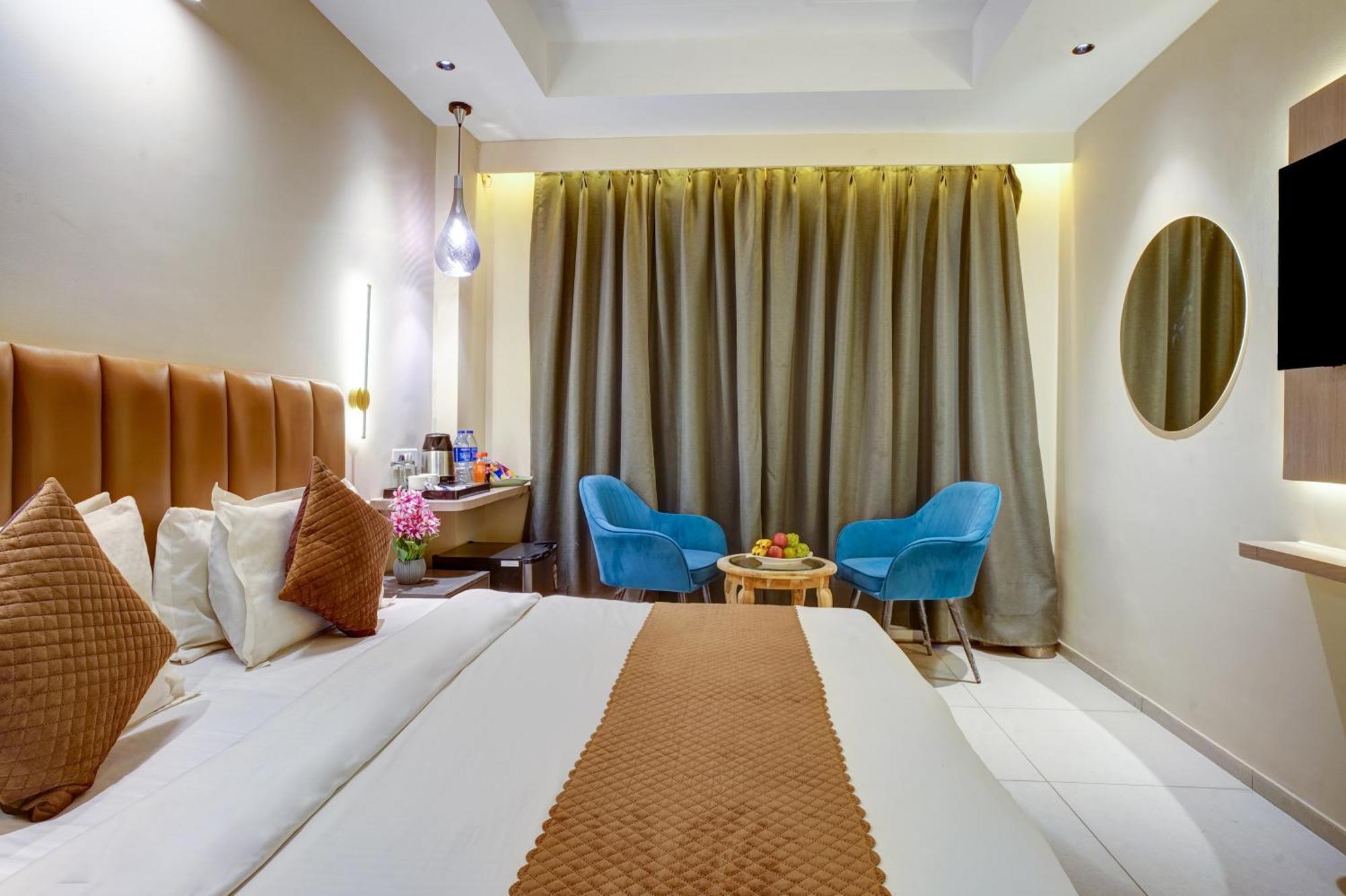RjkBnBstaY Gurgaon Buitenkant foto
