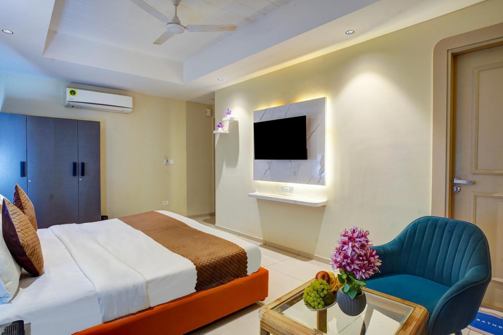 RjkBnBstaY Gurgaon Buitenkant foto